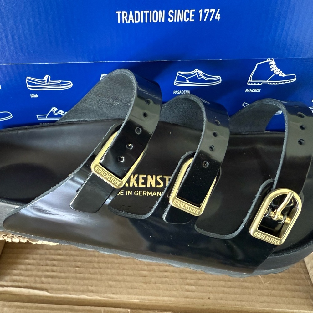 Birkenstock Florida Exquisite Natural Leather Patent High Shine Black sandals